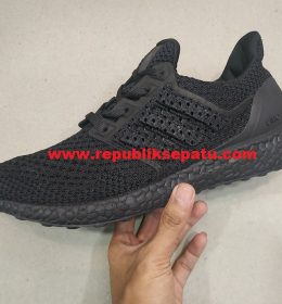 Sepatu Adidas Ultra Boost Clima Black Carbon