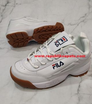 Sepatu deals fila disruptor