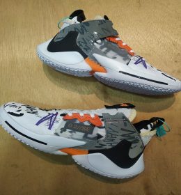 Sepatu Basket Jordan Whynot Zer0.2 SE Brodiego